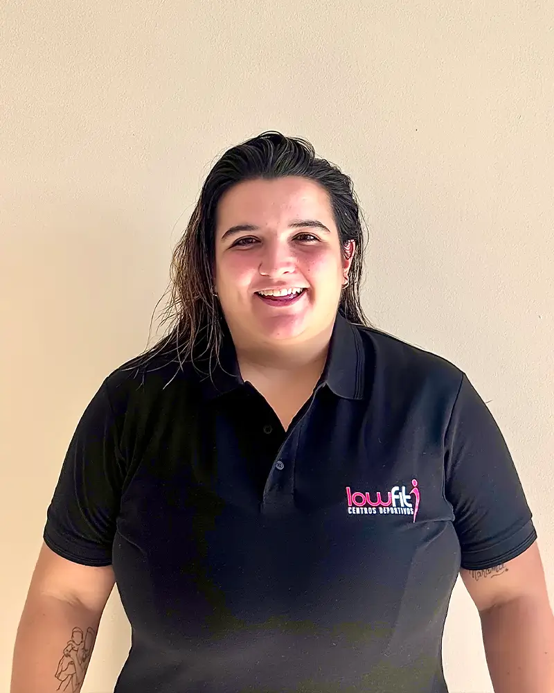 lowfit huelva _ team_adela Adela, técnico de actividades dirigidas y CrossFit en el gimnasio LowFit Huelva
