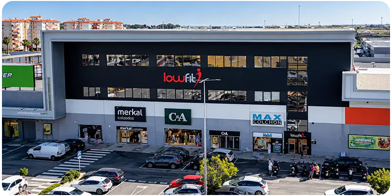 Gimnasio LowFit Huelva en el C.C. Marismas del Polvorín