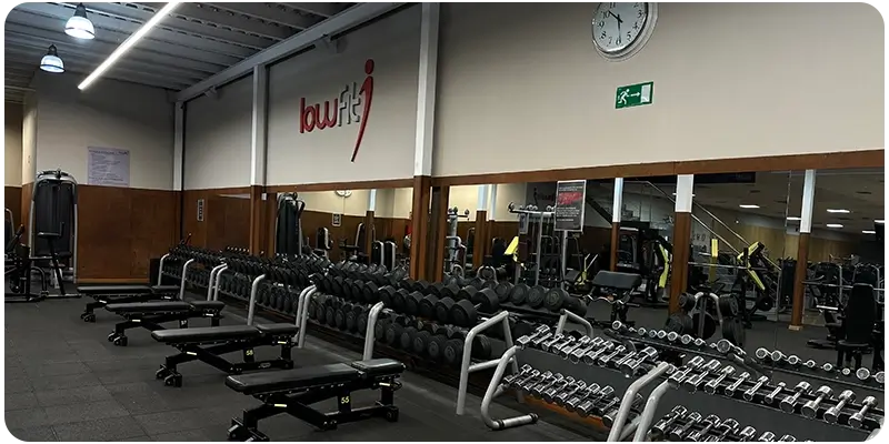 Gimnasio LowFit Sevilla Este junto al Palacio de Congresos